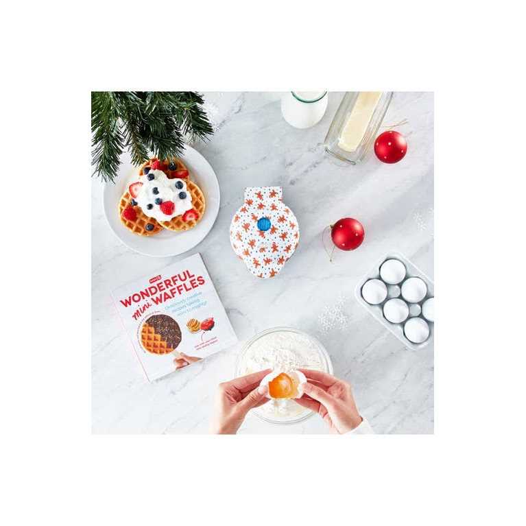 Dash Wonderful Mini Waffle Gift Set