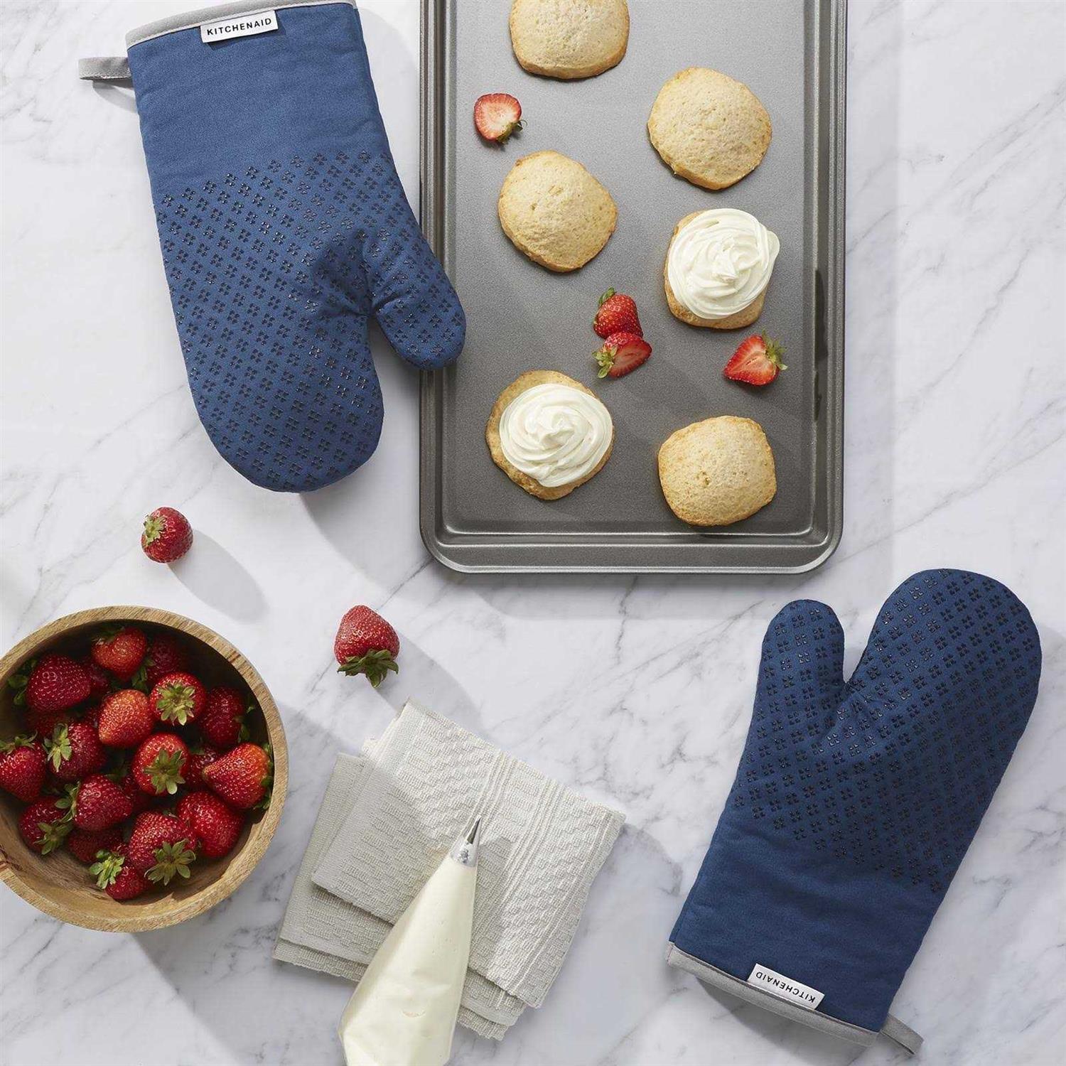 KitchenAid Asteroid Oven Mitt