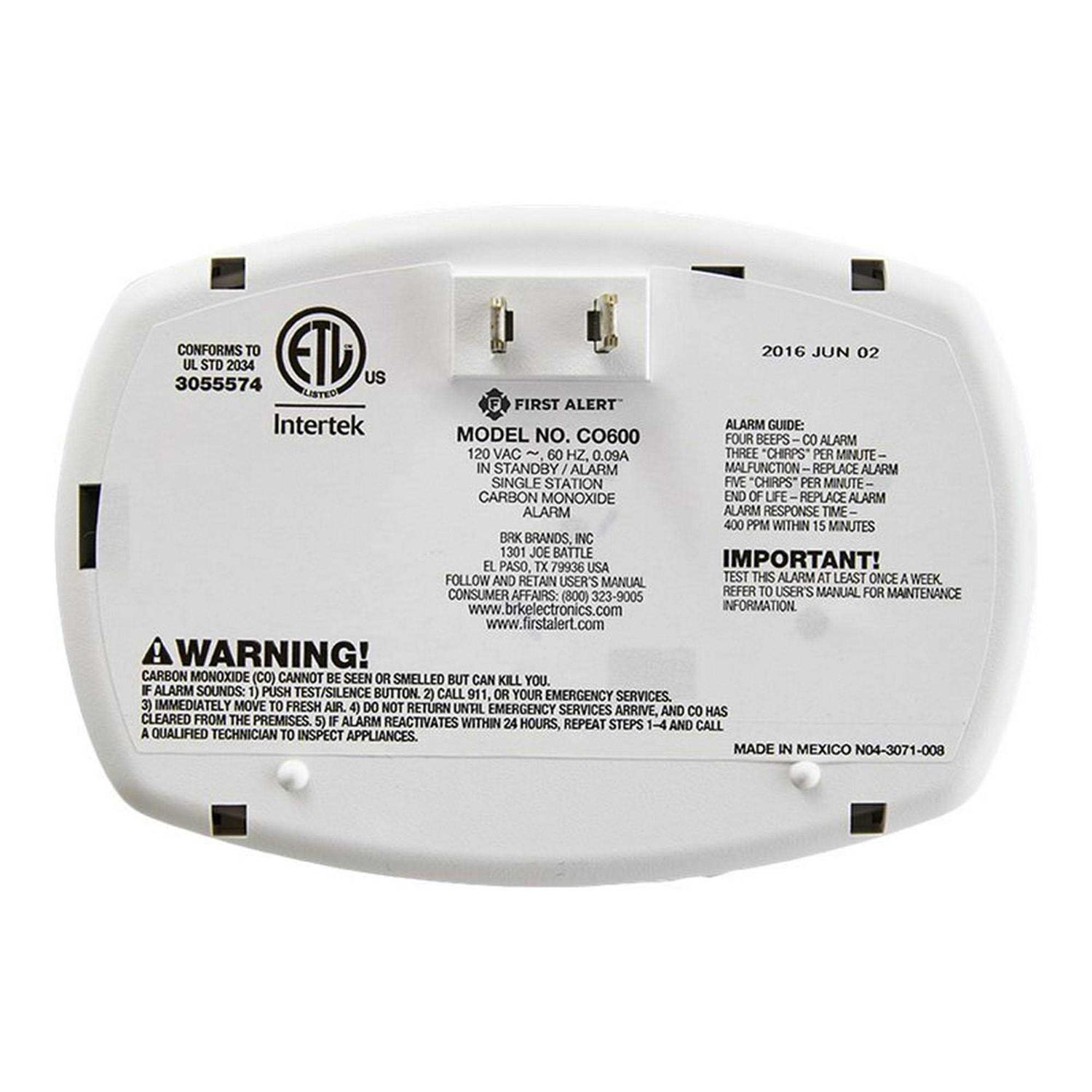First Alert Plug-In Carbon Monoxide Alarm 1039730