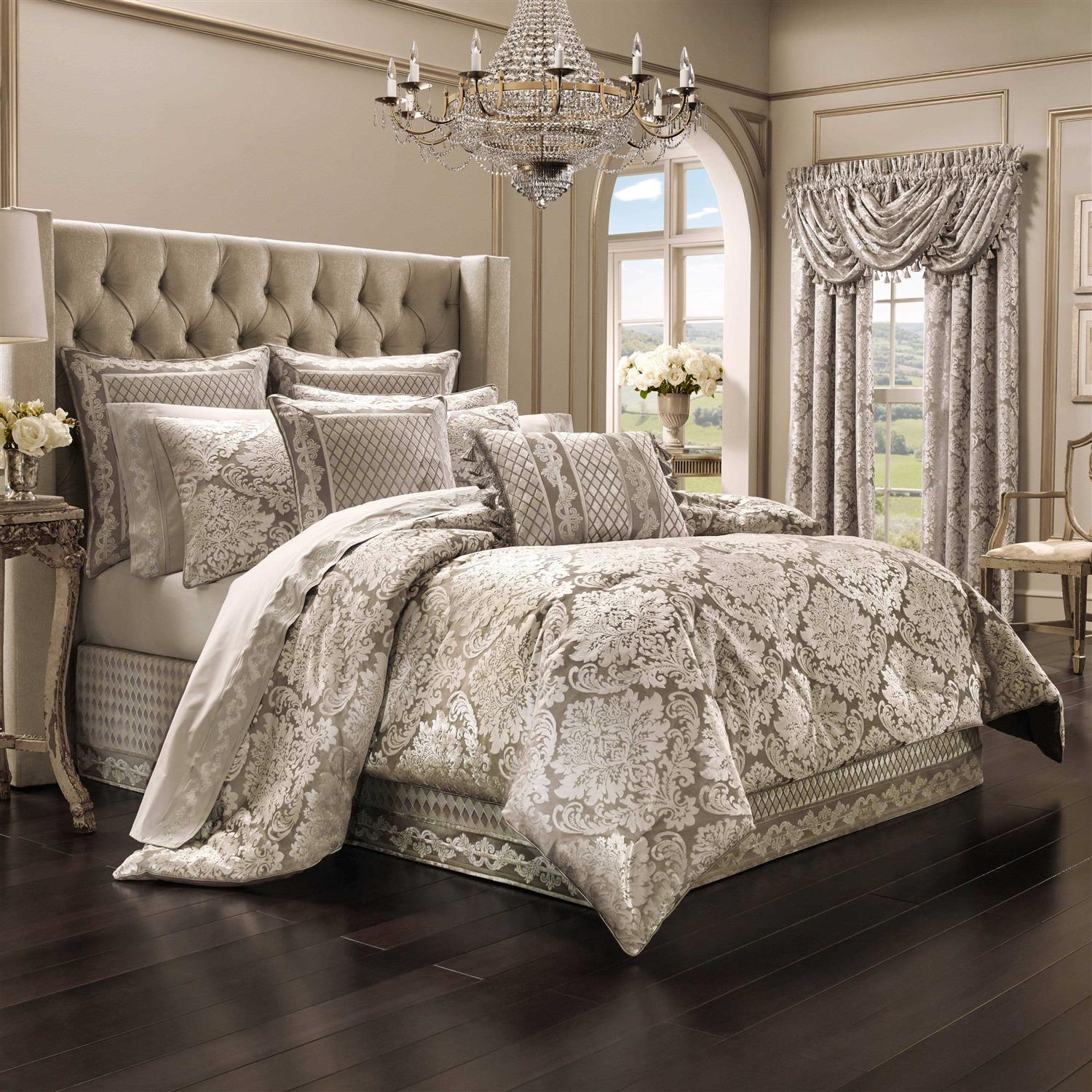 J Queen New York Bel Air Comforter Set