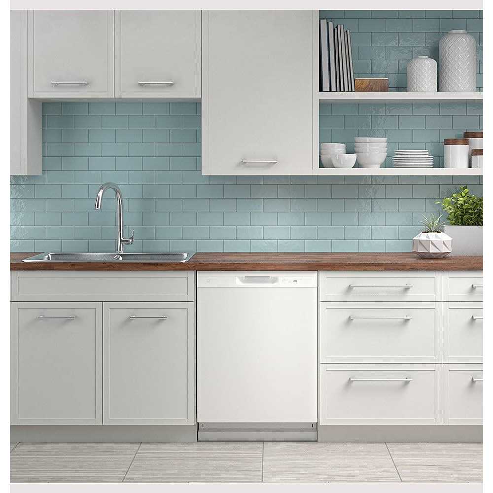 GE 24 Black Front Control Built In Dishwasher