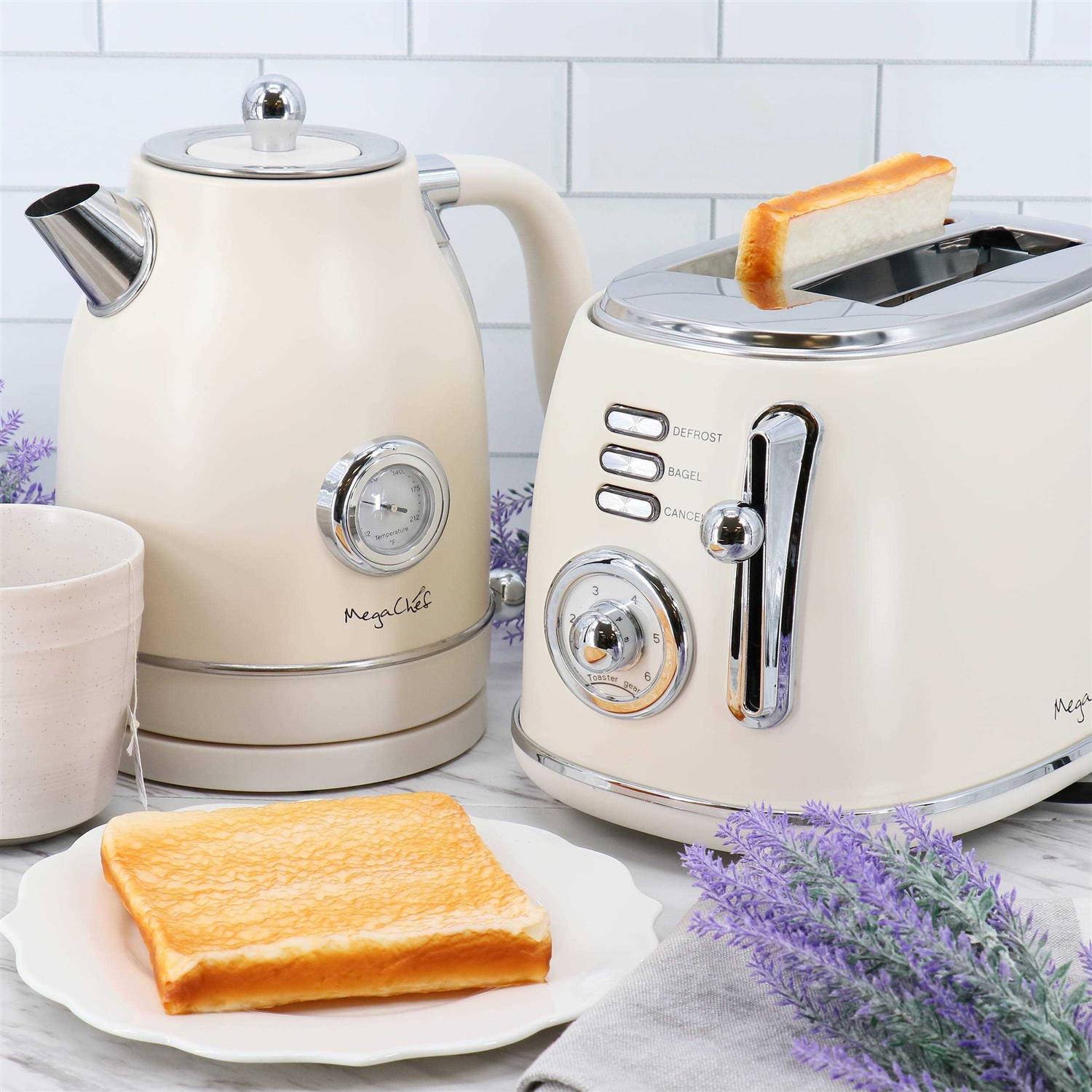 MegaChef 1.7 Liter Electric Tea Kettle and 2 Slice Toaster Combo
