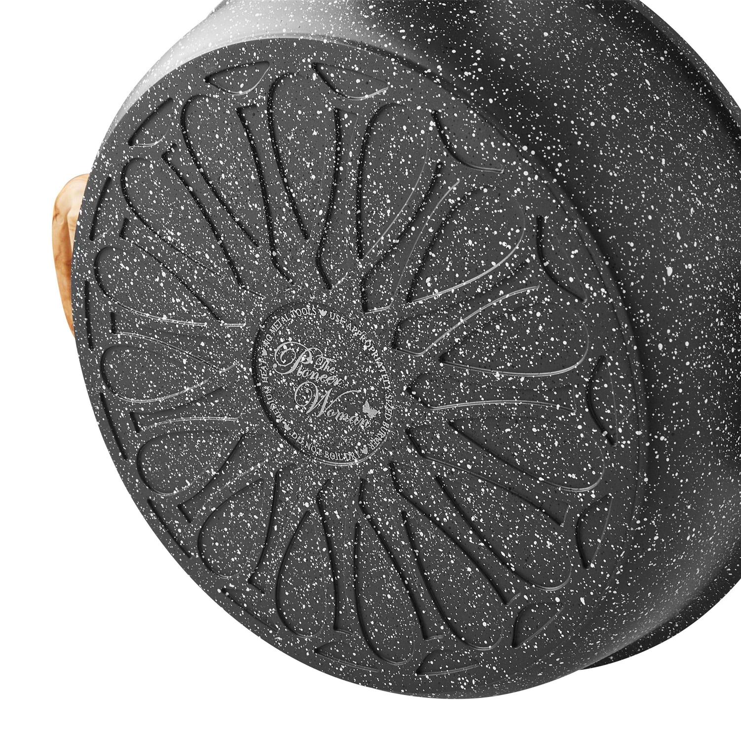 The Pioneer Woman Prairie Signature Cast Aluminum 4-Quart Everyday Pan