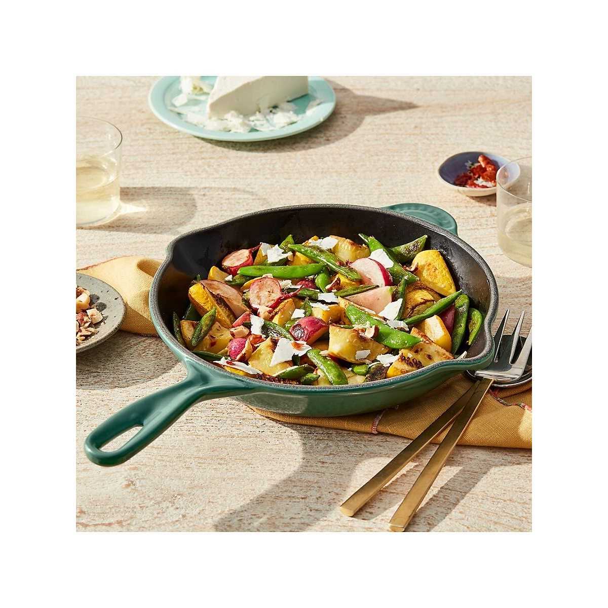 Le Creuset Classic 9 Cast Iron Skillet