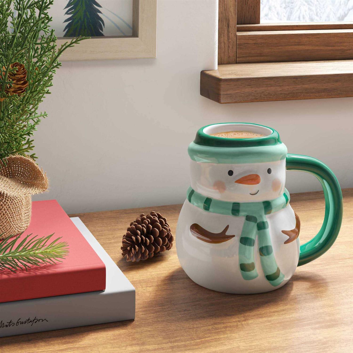 Wondershop Christmas Earthenware Snowman Mug White