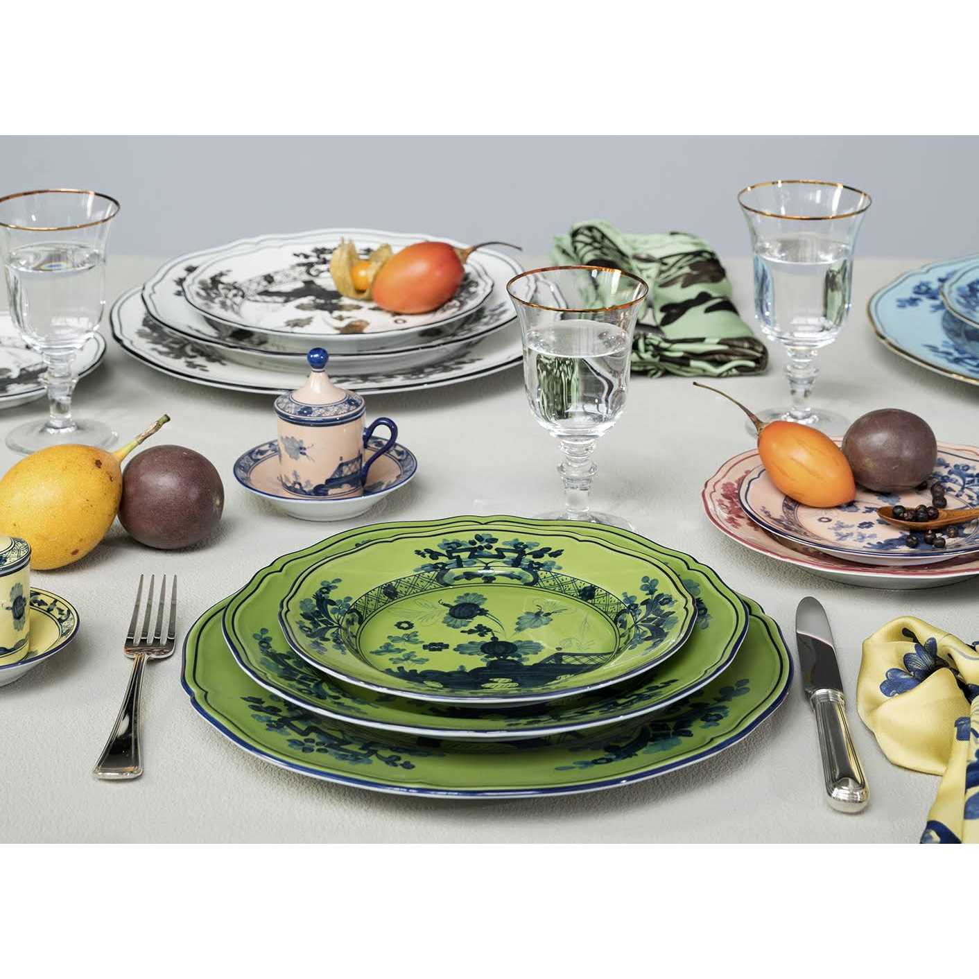 Ginori 1735 Oriente Italiano Plate