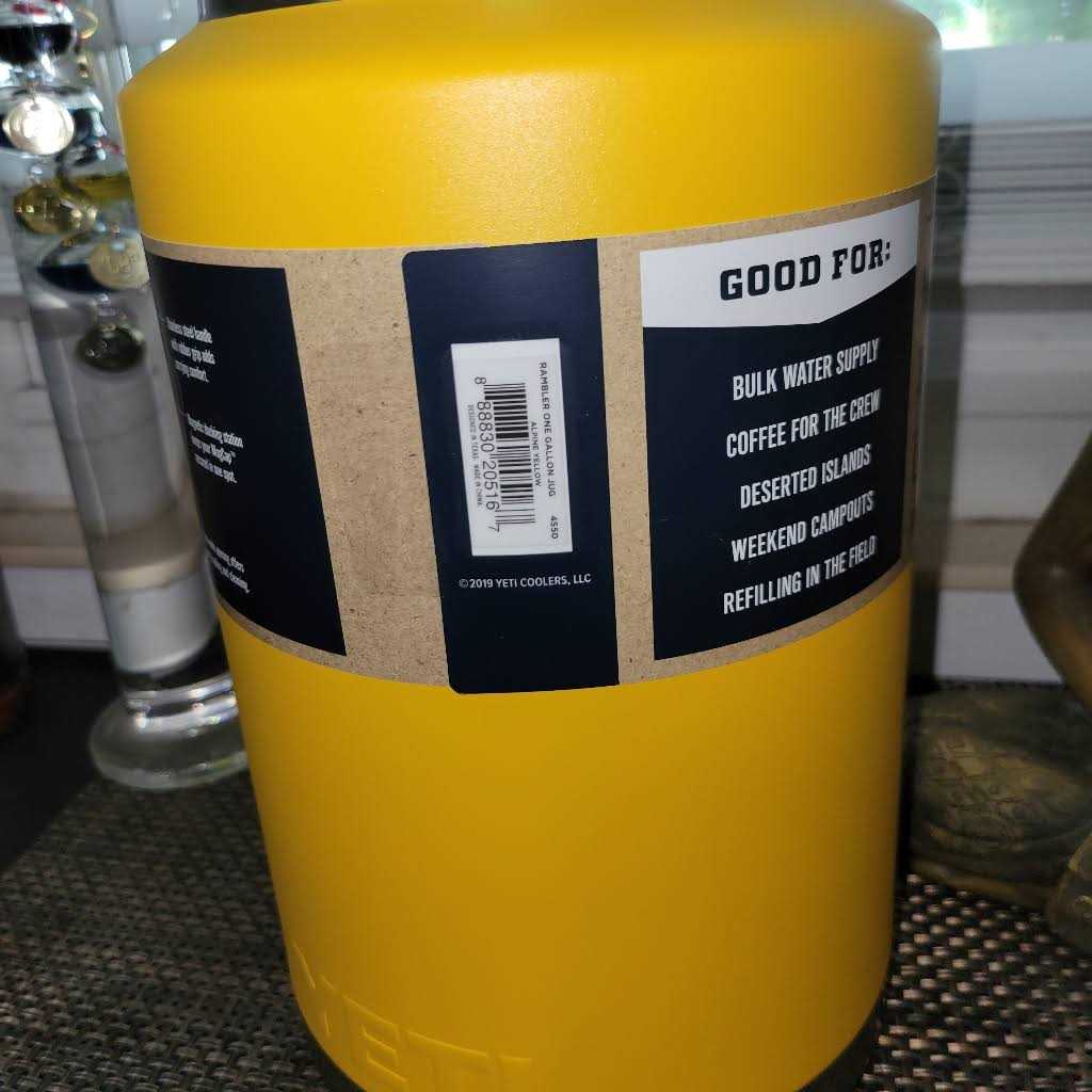 YETI Half Gallon Rambler Jug