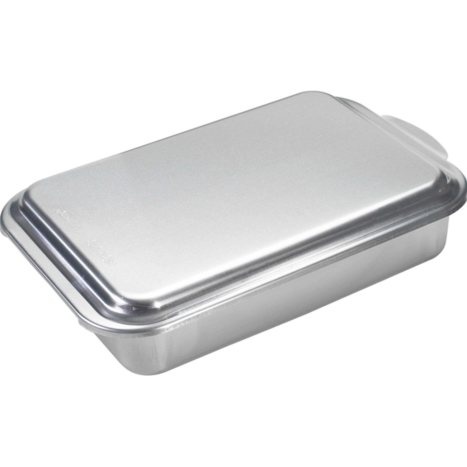 Nordic Ware Classic Metal 9×13 Covered Cake Pan