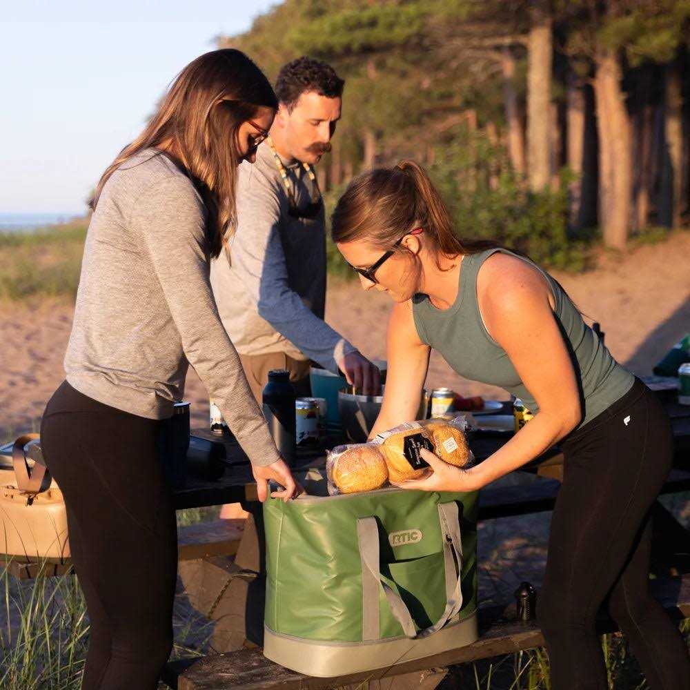 Rtic Insulated Tote Bag Large Cooler Thermal Reusable Bags with Zippered Top for Beach