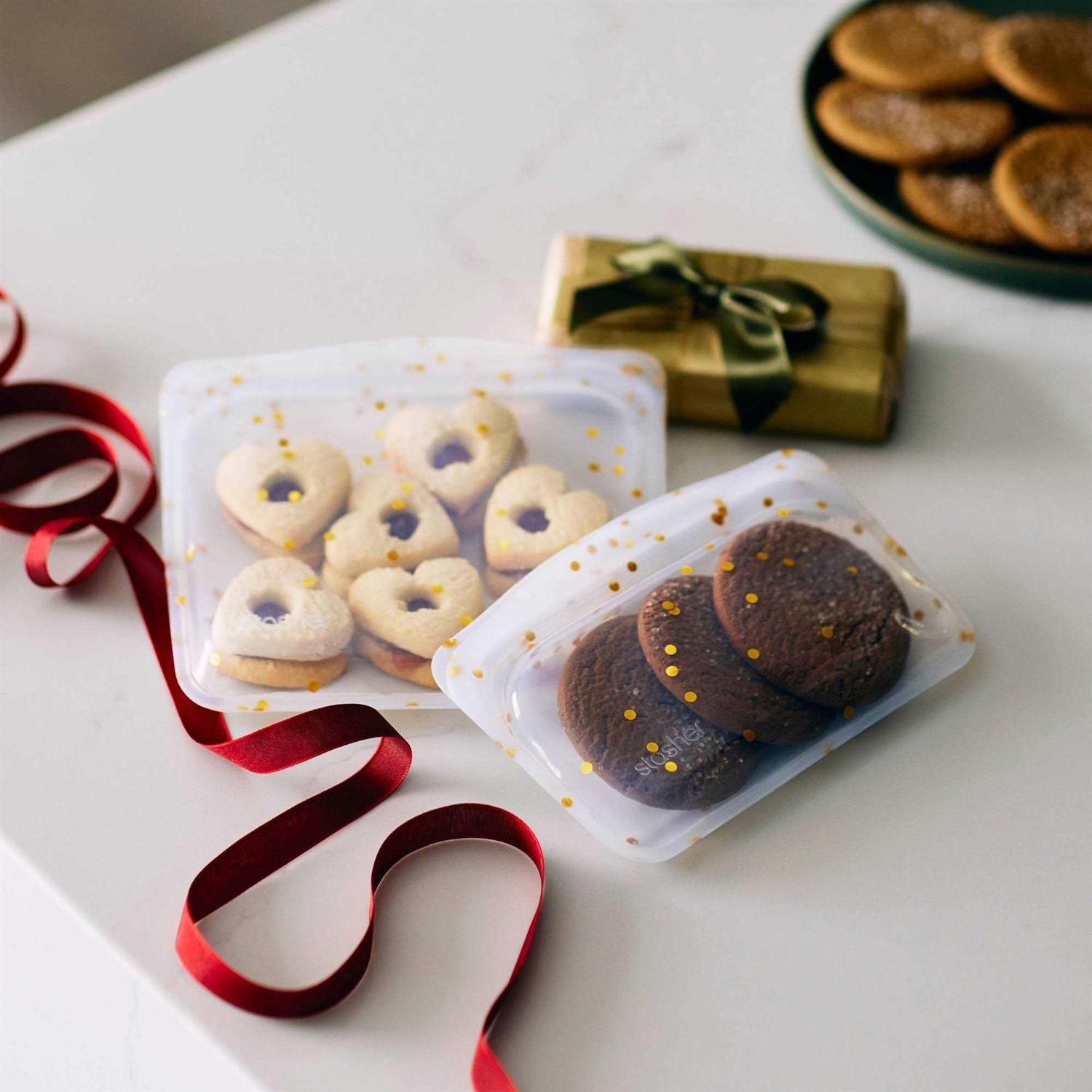 stasher Holiday Dots Reusable Food Storage Bag