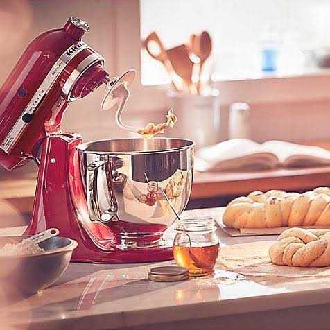 KitchenAid Artisan Series 5 Quart Tilt-Head Stand Mixer with Flex Edge Beater KSM150FEER