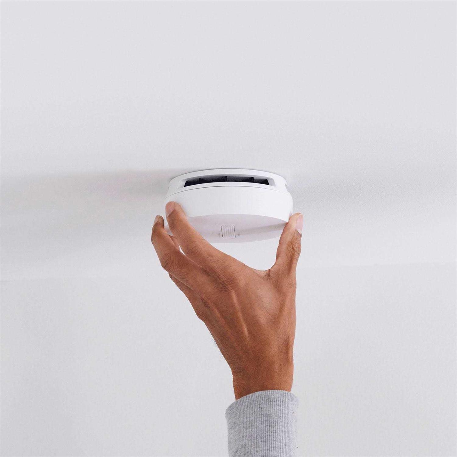 SimpliSafe Smoke & Carbon Monoxide Detector