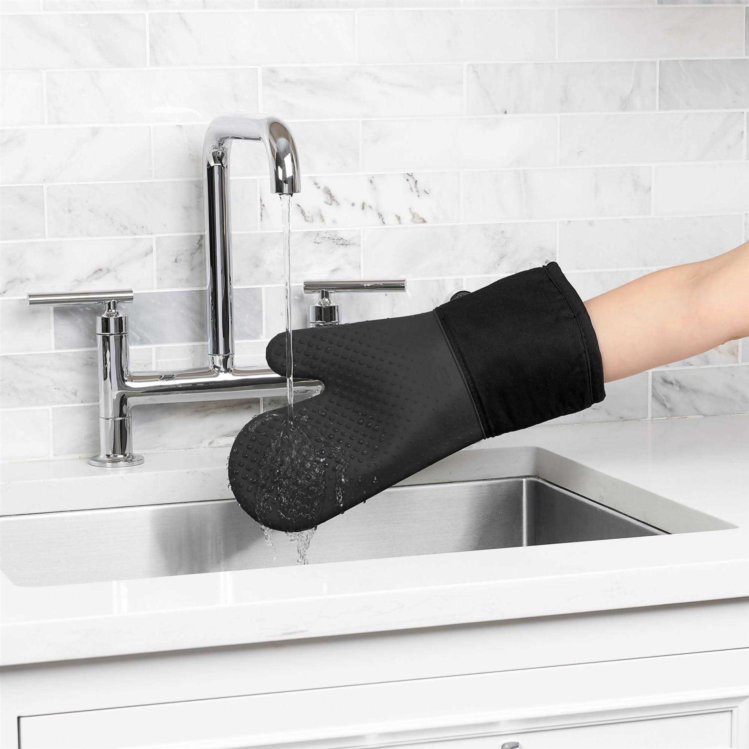 OXO Good Grips Silicone Oven Mitt