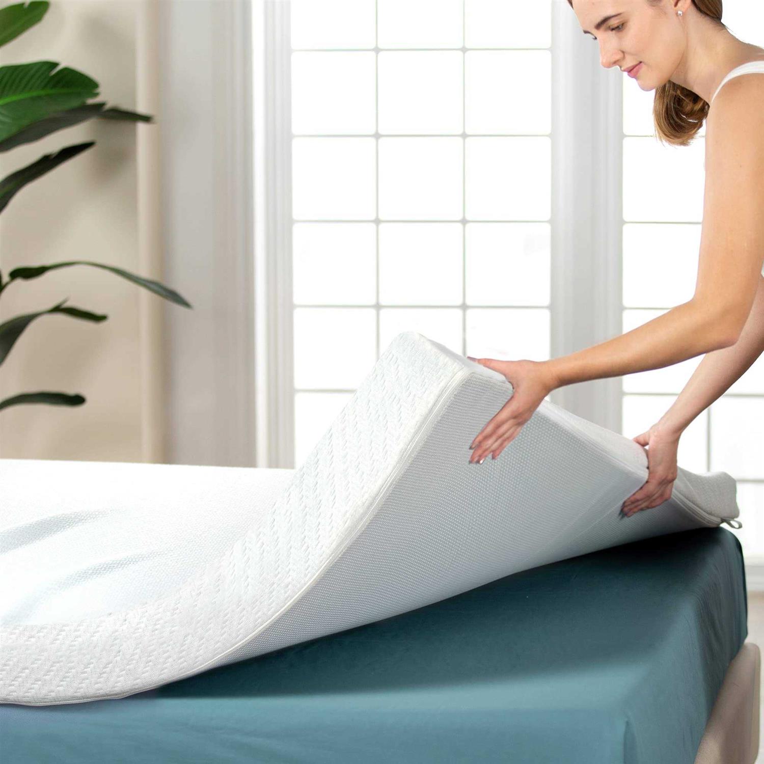 Zinus Cooling Gel Memory Foam Mattress Topper