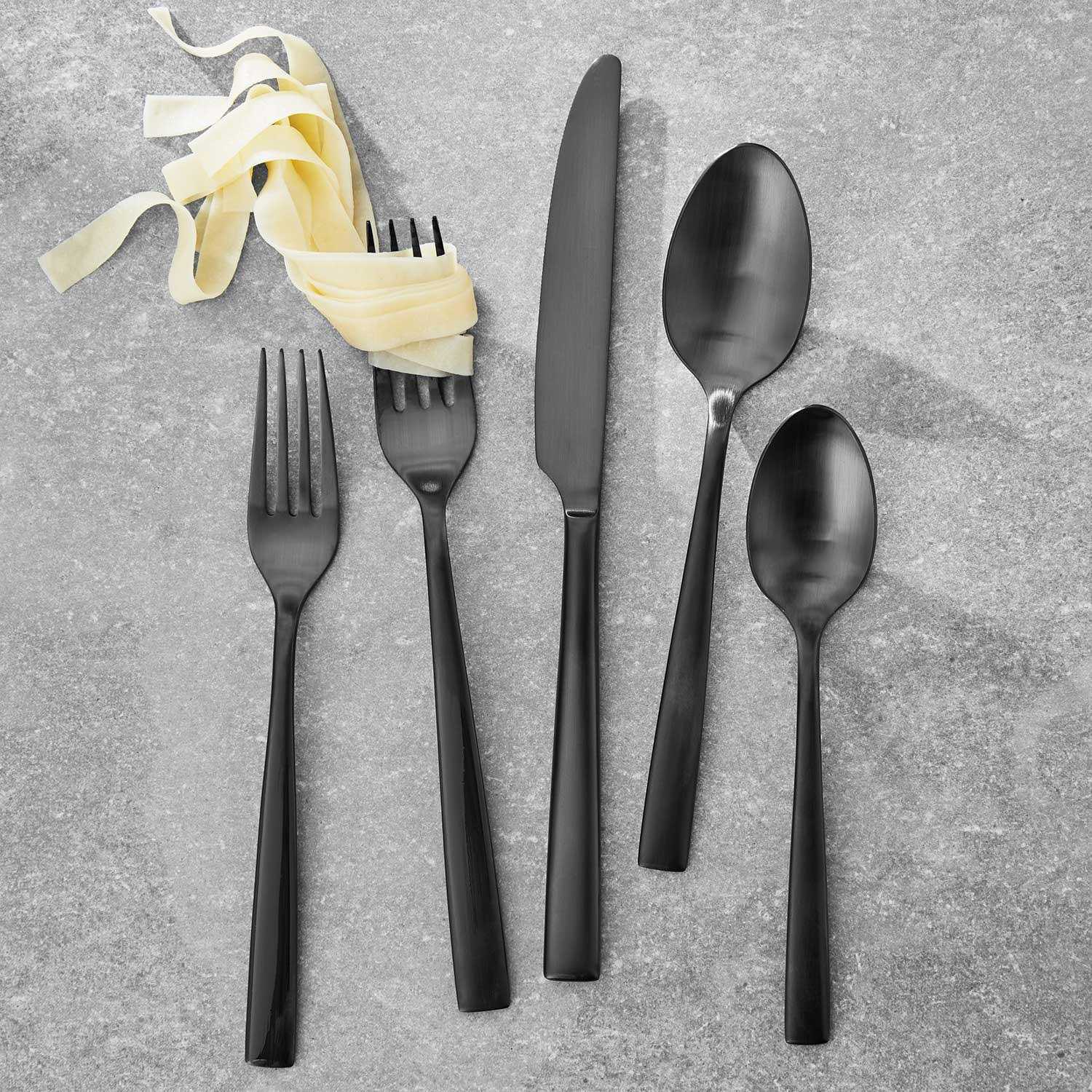 Member’s Mark Premium 18/10 Matte Gold 20 Piece Flatware Set