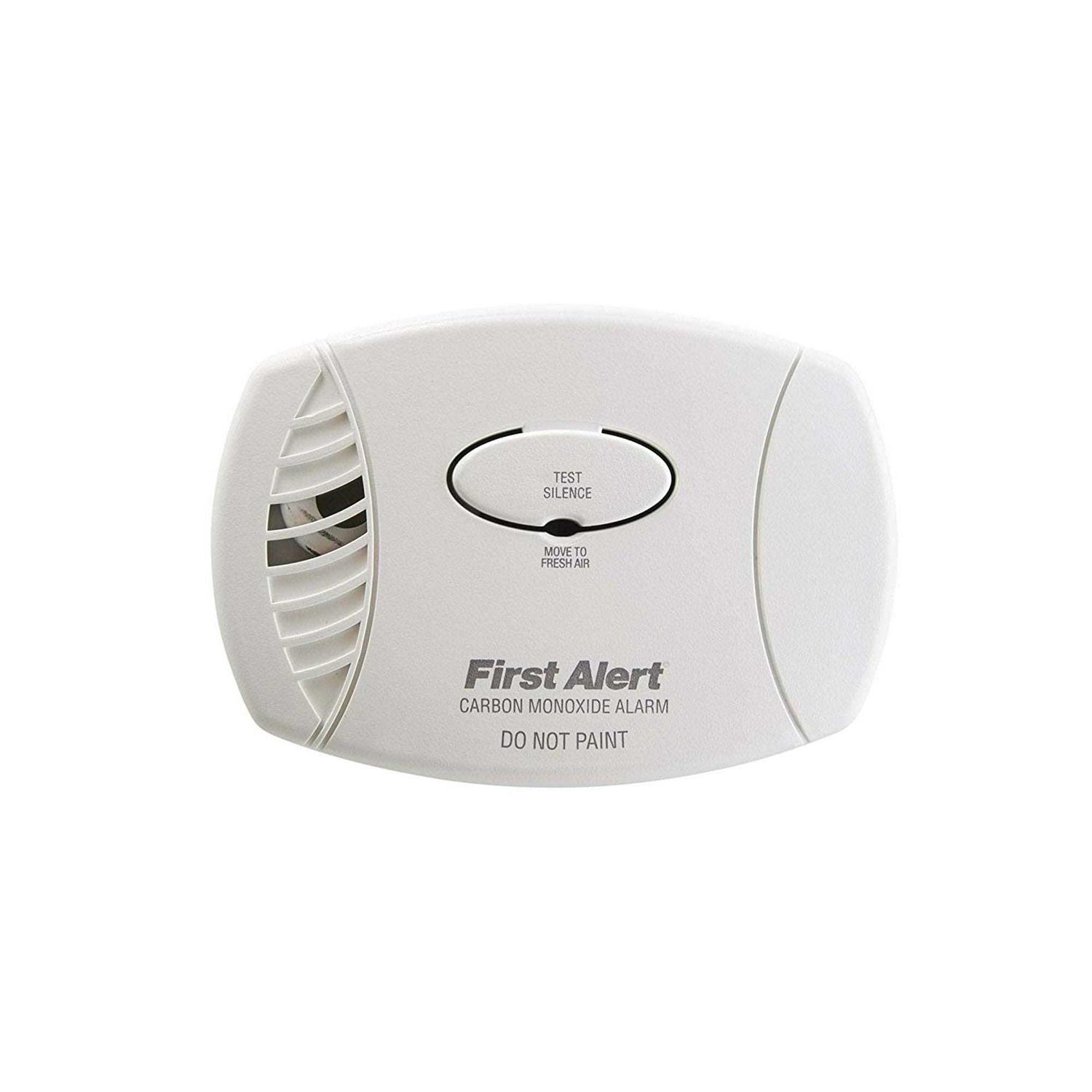 First Alert Co605 Carbon Monoxide Plug-In Alarm Battery Backup
