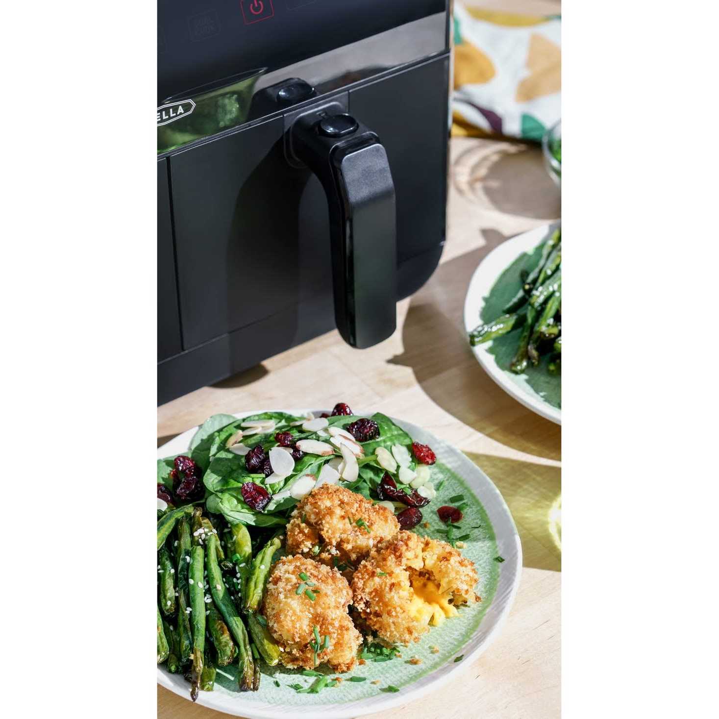 Bella 8-Qt. Dual-Basket Dual Zone Touchscreen Air Fryer 1700W