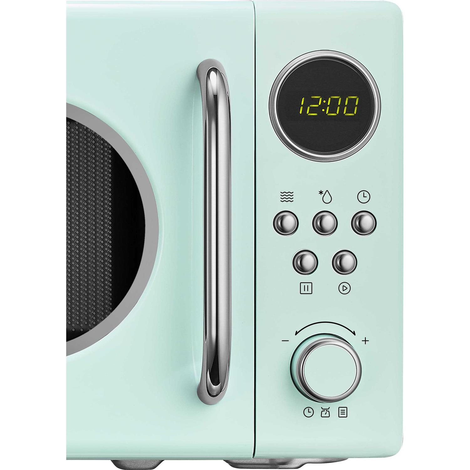 Insignia 0.7 Cu. Ft. Retro Compact Microwave