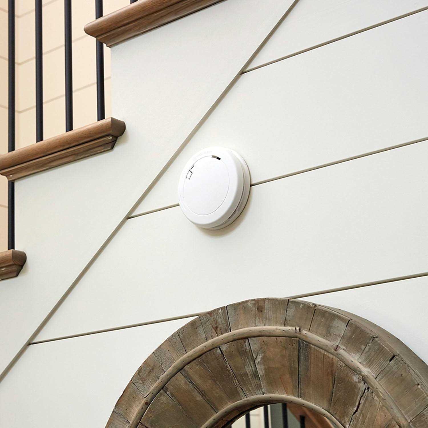 Battery Photoelectric Smoke Alarm First Alert