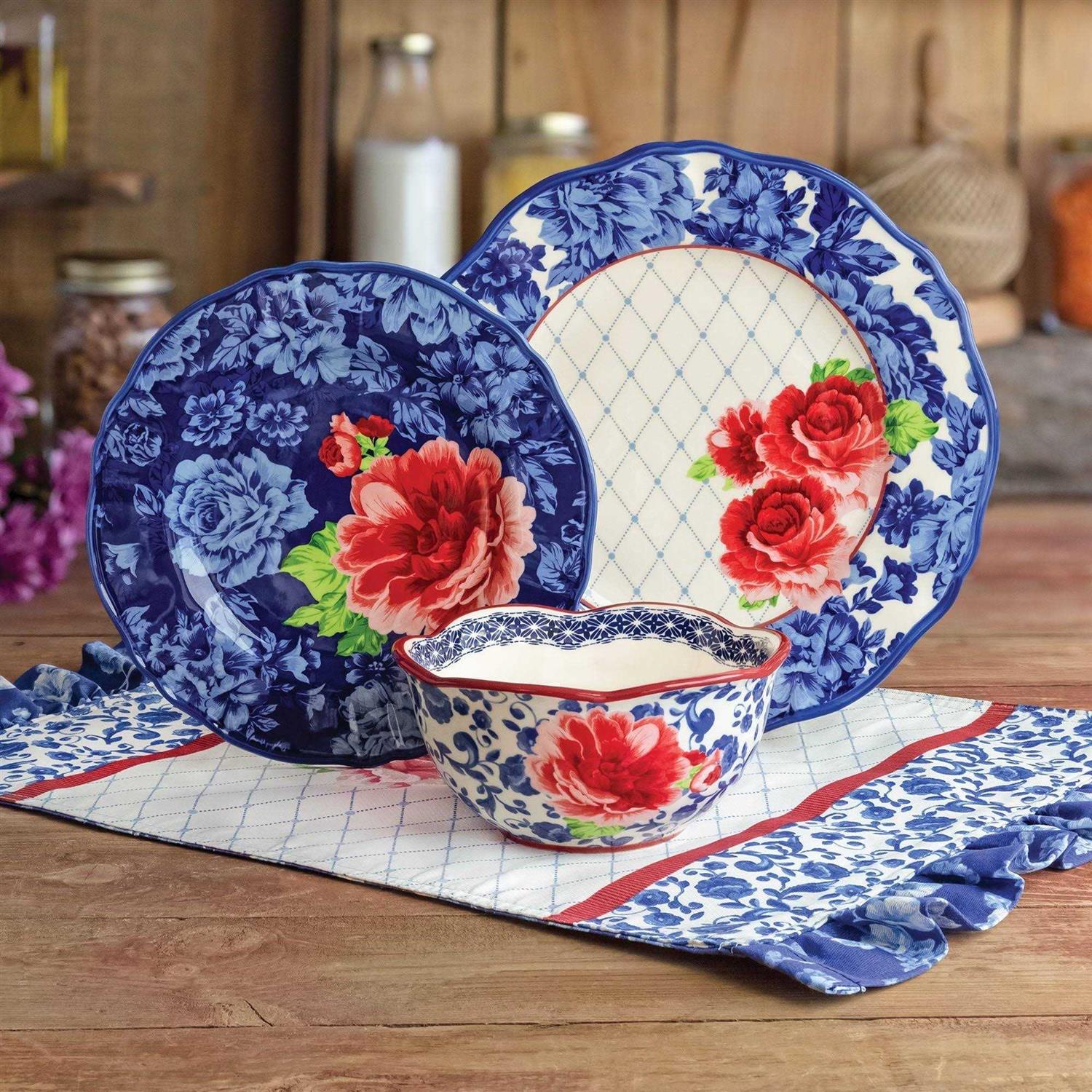 The Pioneer Woman 12-Piece Heritage Floral Dinnerware Set