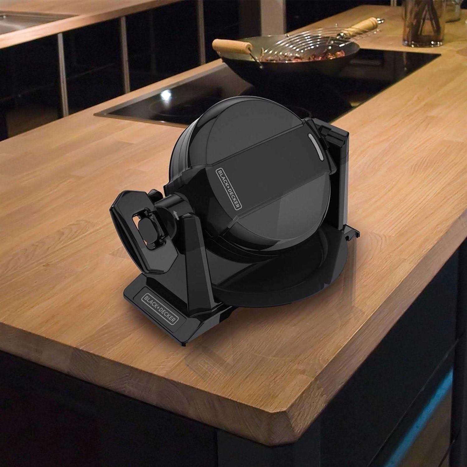 BLACK+DECKER Rotating Waffle Maker