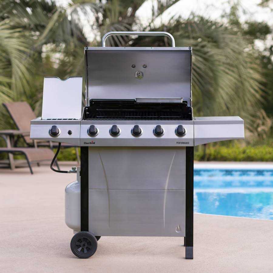Char-Broil Performance Series 5-Burner Gas Grill 463448021