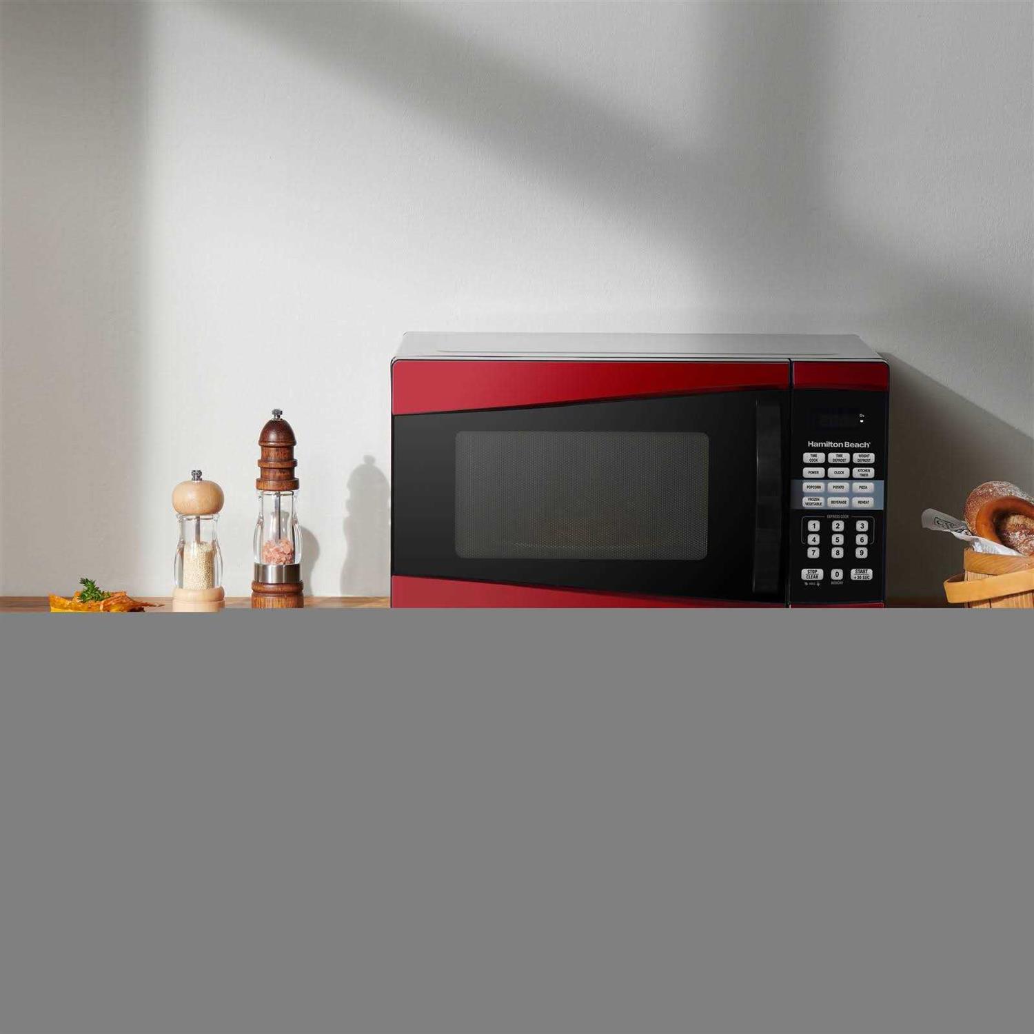 Hamilton Beach 0.9 Cu ft 900w Microwave Red