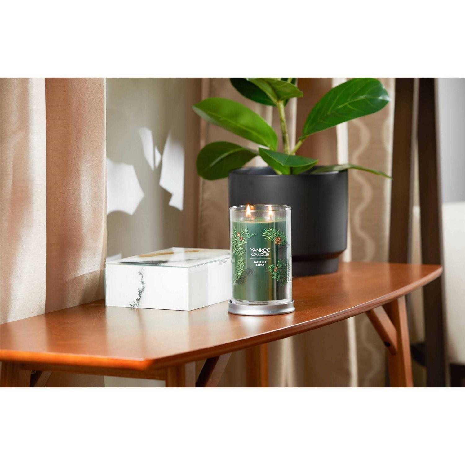 Yankee Candle Balsam & Cedar Signature Large Tumbler Candle