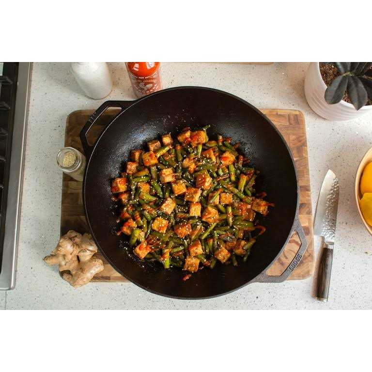 Lodge Cast Iron Seasoned Wok