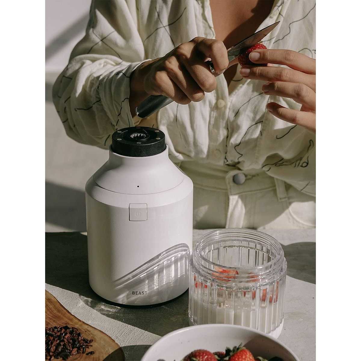 Beast Blender Hydration System