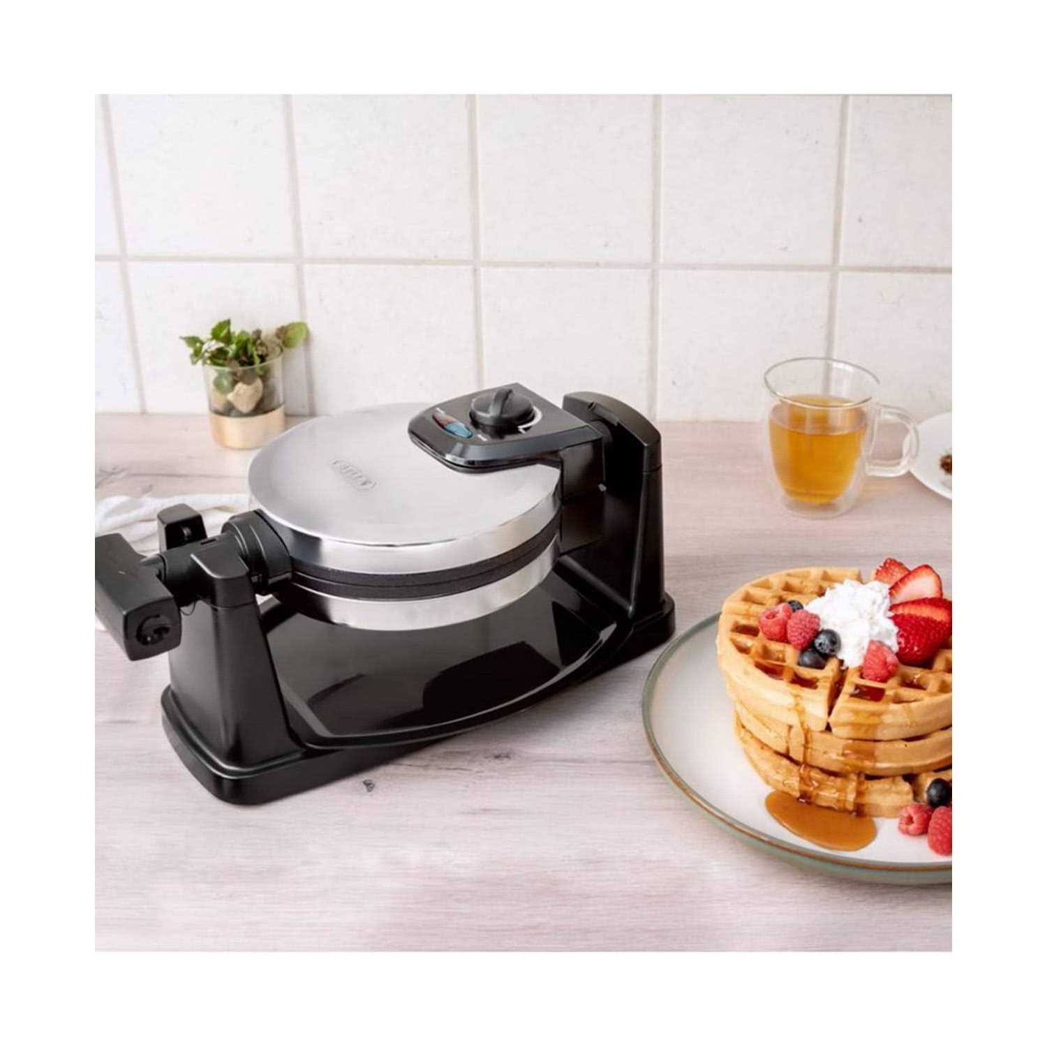 Bella Rotating Stainless Steel Waffle Maker