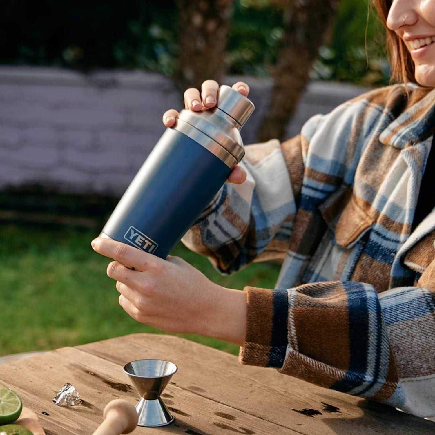 Yeti Rambler 20 oz Cocktail Shaker