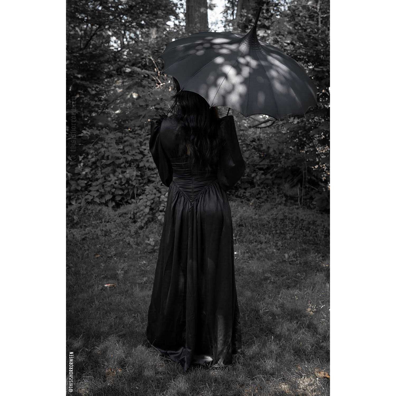 Batwing Pagoda Umbrella — umbrellas VampireFreaks