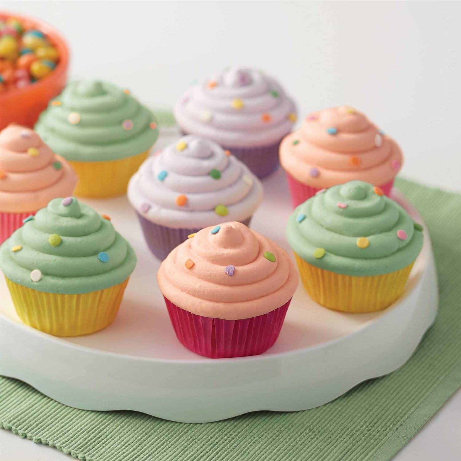 Wilton 2-in-1 Pedestal Cake Stand and Serving Plate