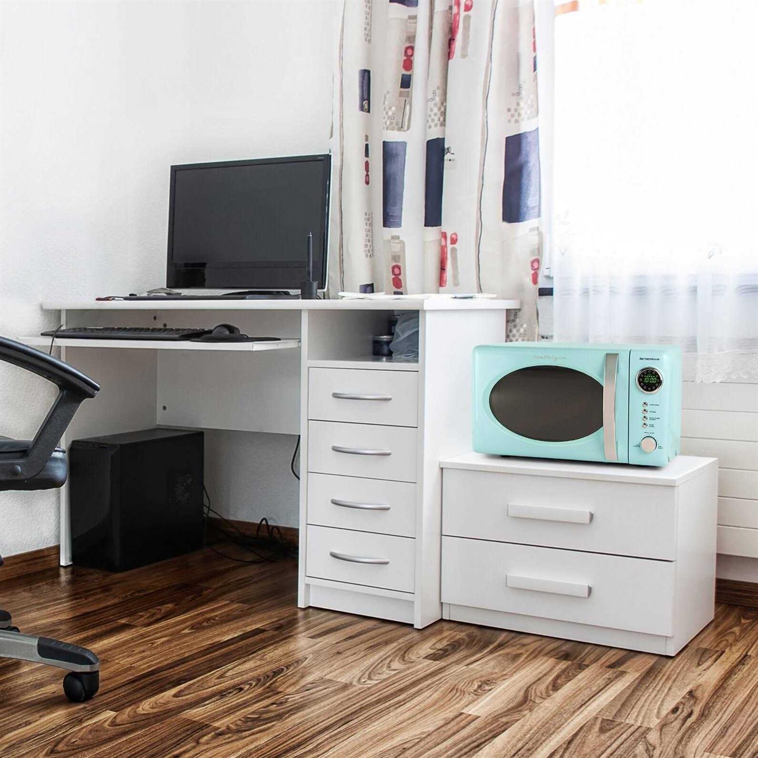 Nostalgia Retro 0.7 700-Watt Countertop Microwave Oven