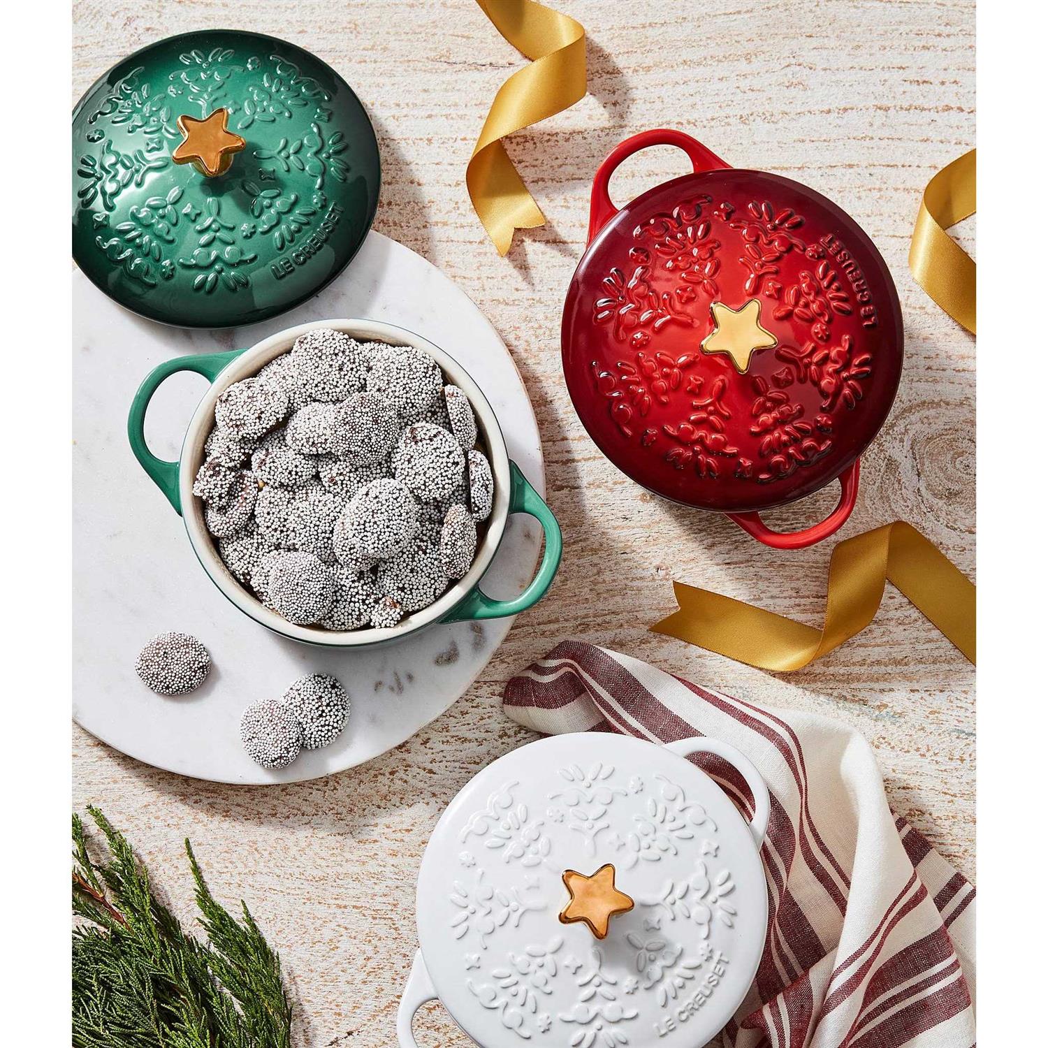 Le Creuset Mini Cocotte Star