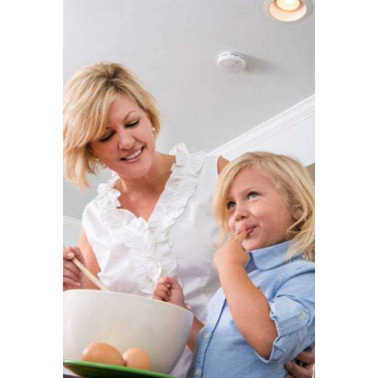 Kidde P3010K-CO Worry-Free Kitchen Smoke and Carbon Monoxide Alarm with 10 Year Sealed Battery