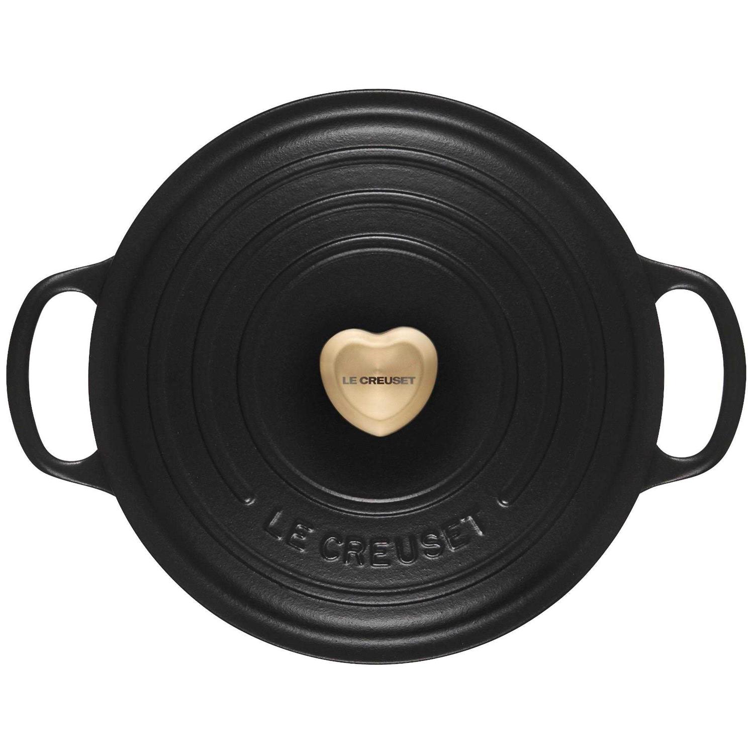 Le Creuset Signature Round Dutch Oven