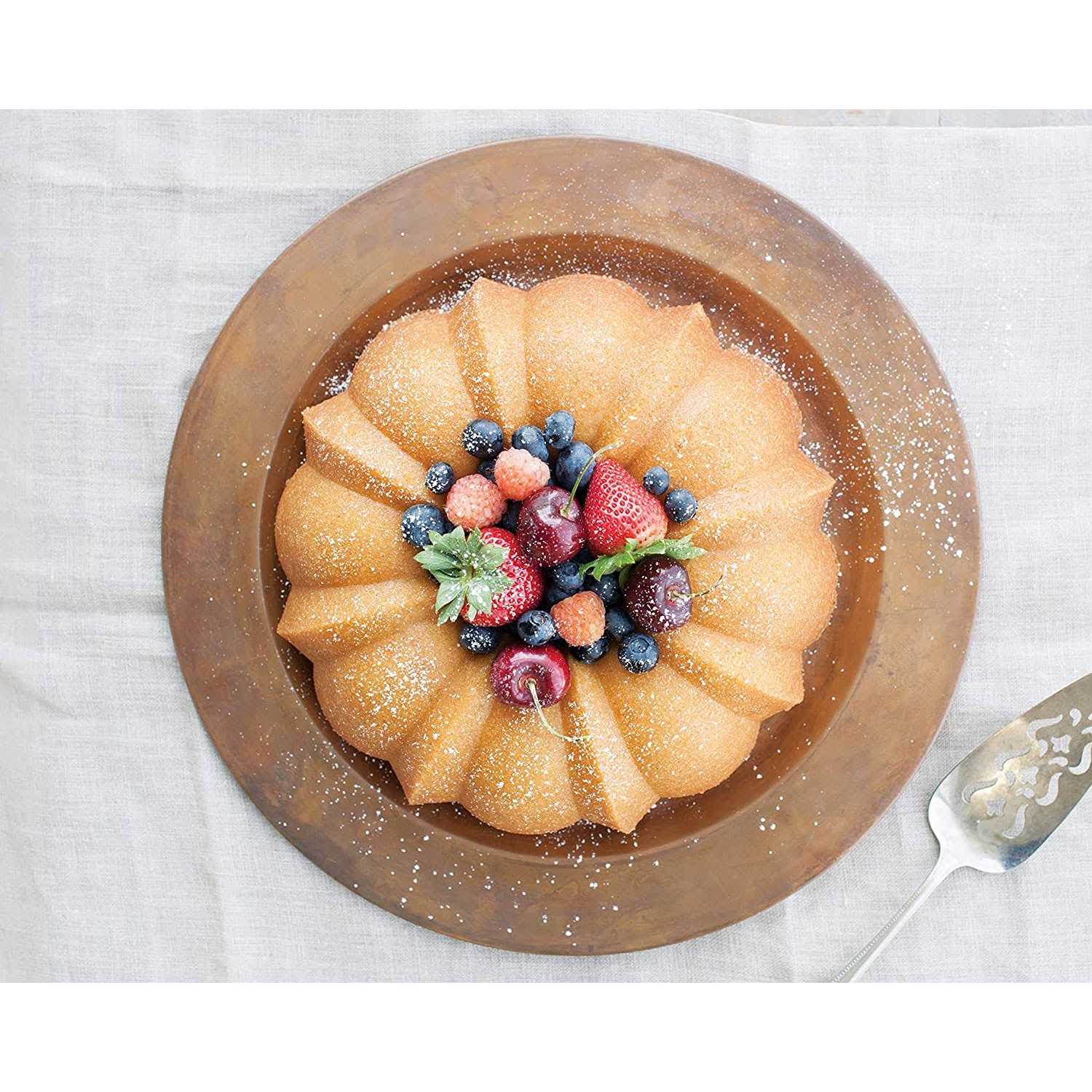 Nordic Ware Original Sparkling Silver Bundt Pan