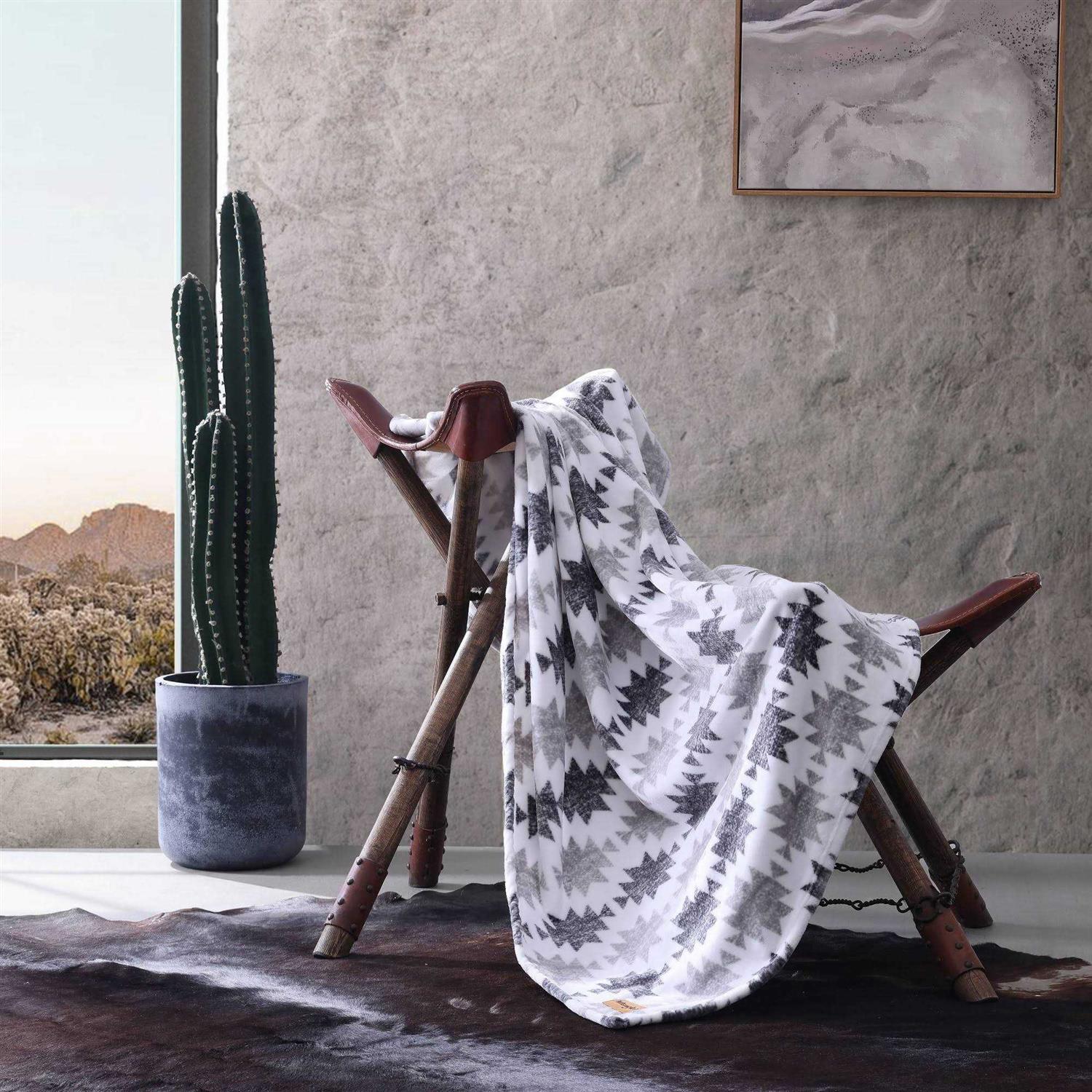 Wrangler Canyon Ikat Plush Fleece 50X60 Throw Blanket