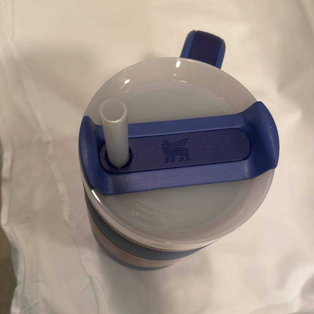 Stanley FlowState H2.0 Quencher Tumbler