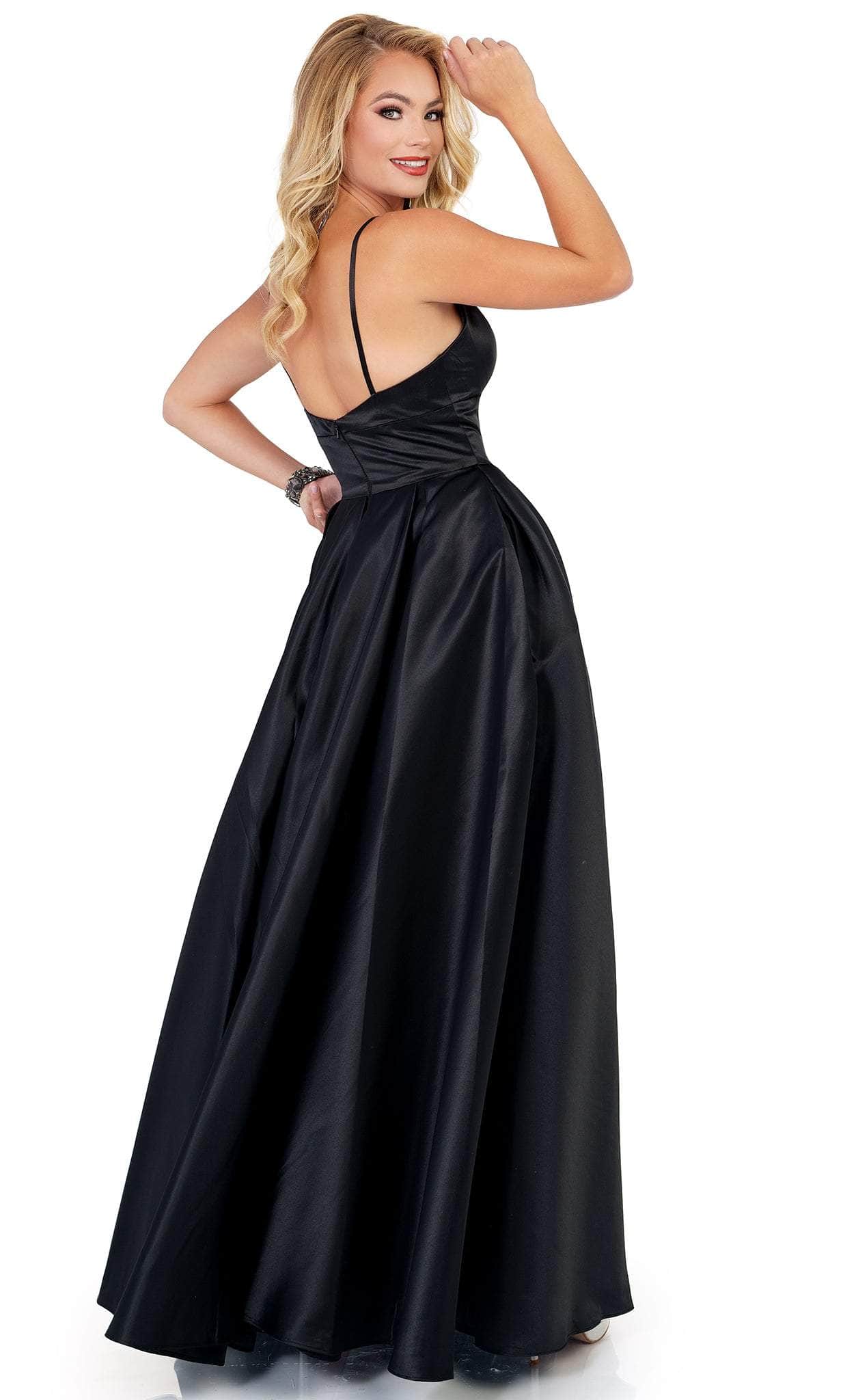 V-Neck Sleeveless Prom Dress