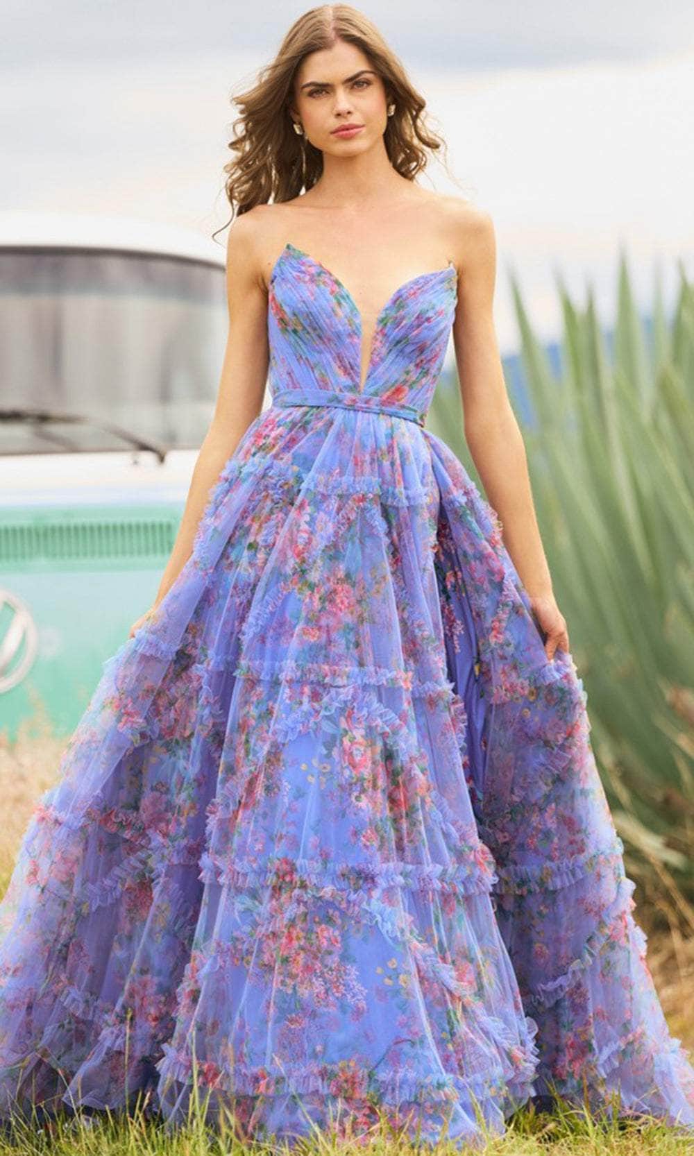 V-Neck Strapless Prom Gown