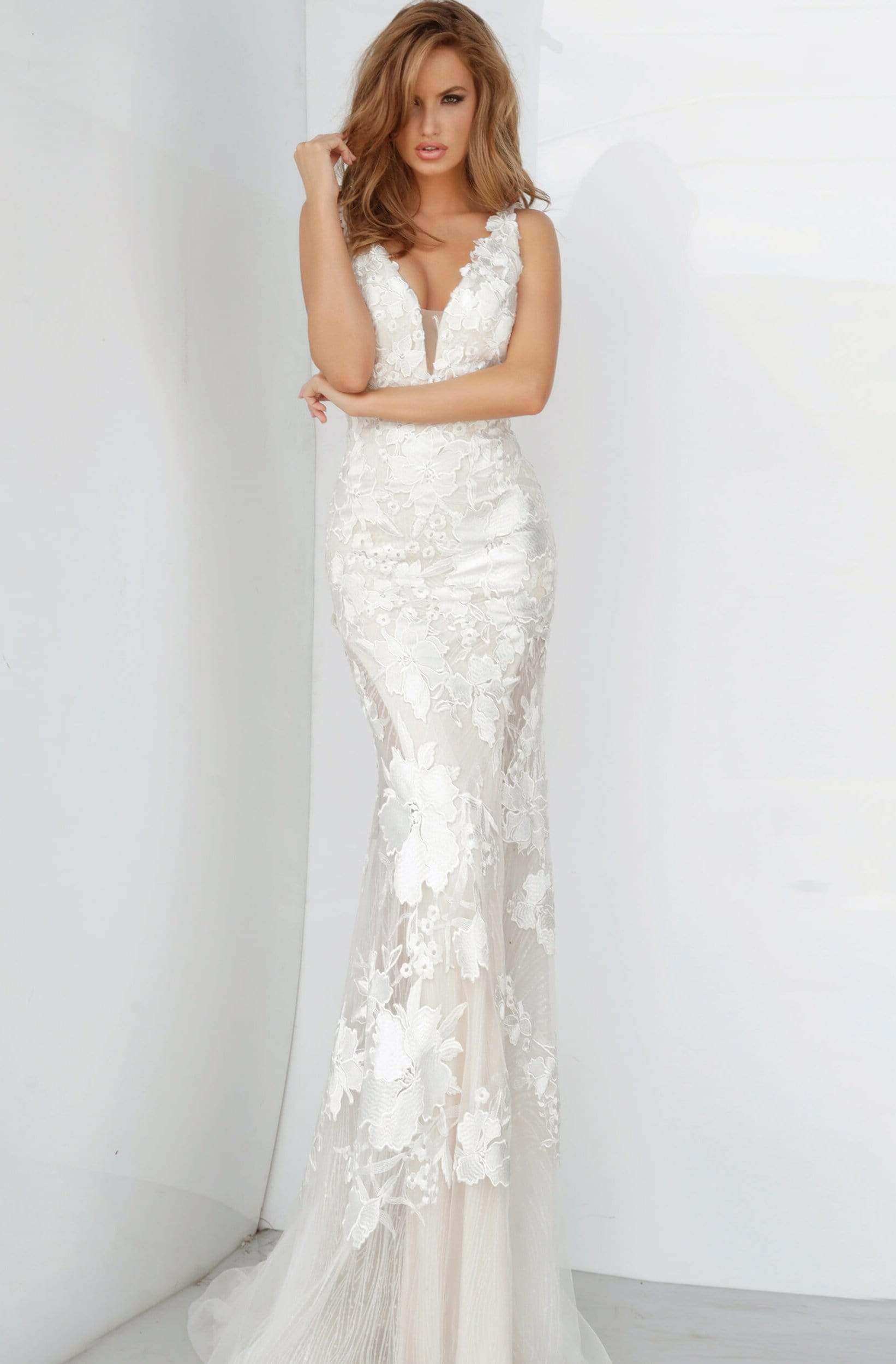 02444 Floral Embroidered Lace Deep V-neck Trumpet Dress