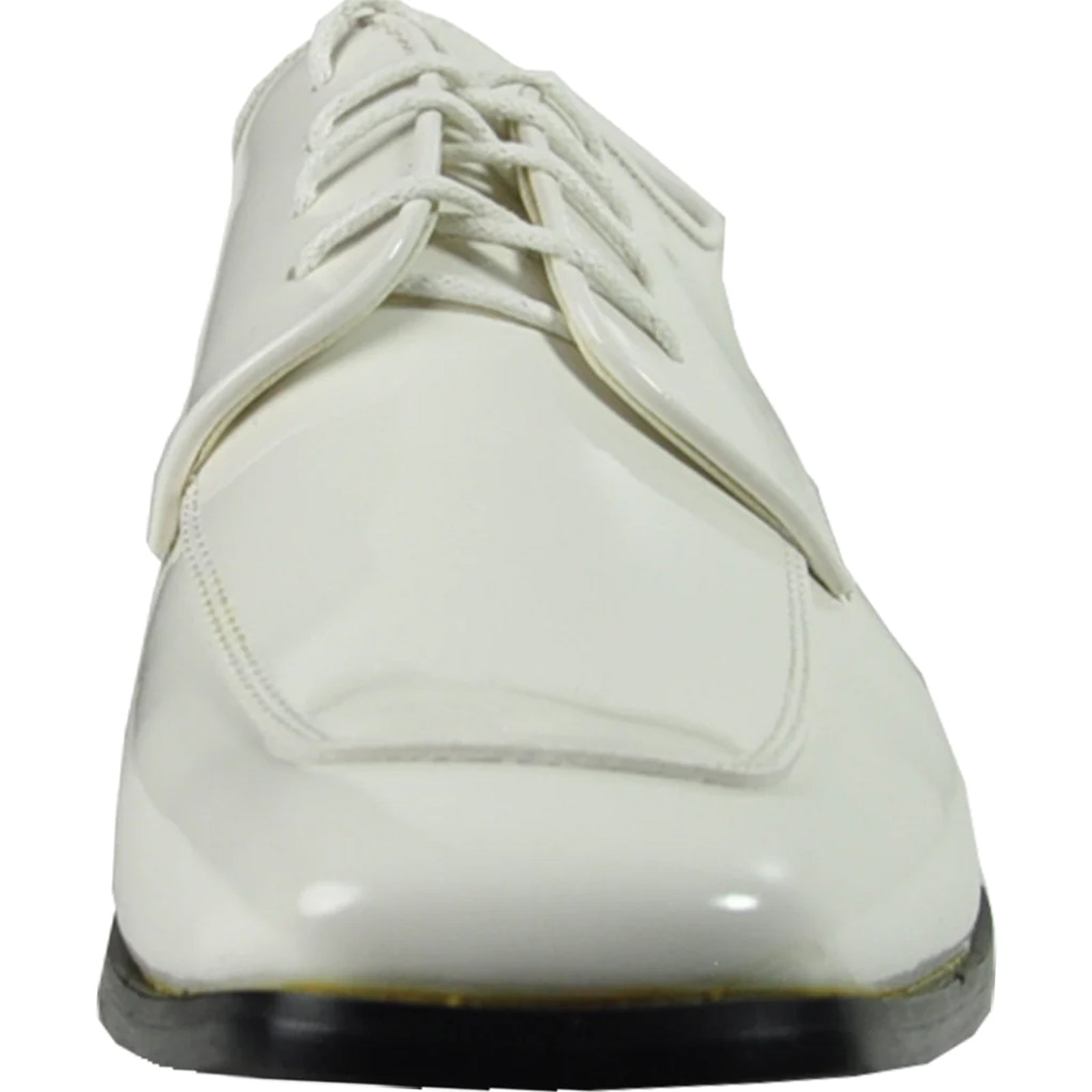 Mens Classic Moc Toe Shiny Patent Tuxedo Prom Shoe in Ivory