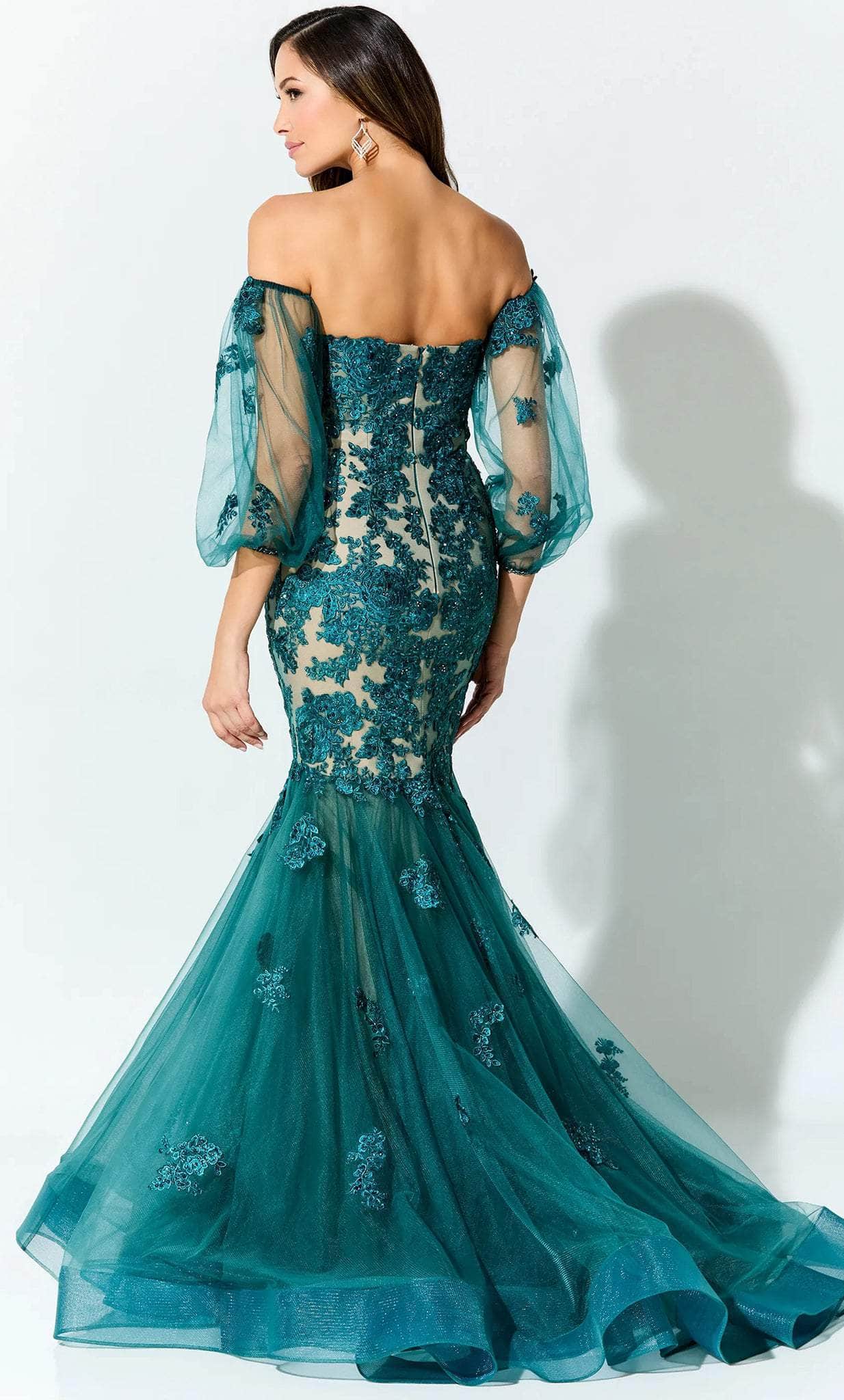 Tulle Trumpet Formal Gown