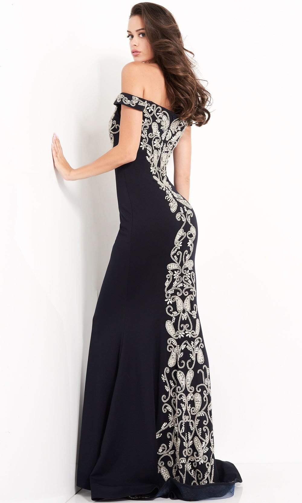 02576 Off Shoulder Paisley Motif Long Gown