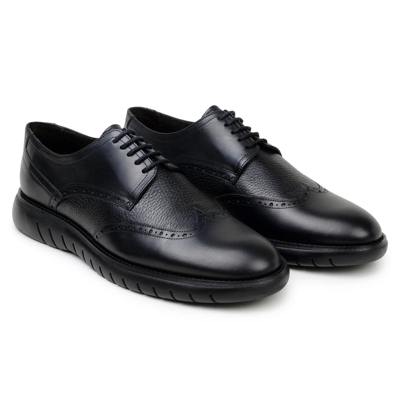 Men’s Belvedere Enzo Nappa Leather Casual Wingtip Dress Shoe in Black
