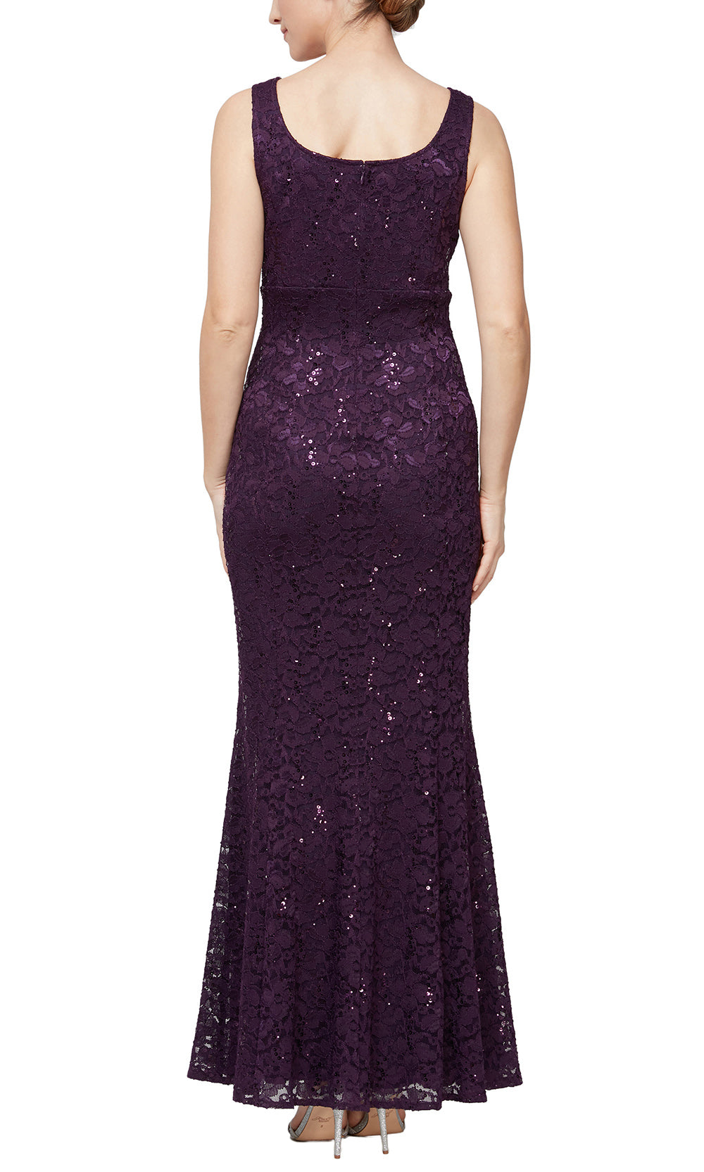 Sleeveless Lace Fitted Formal Dress
