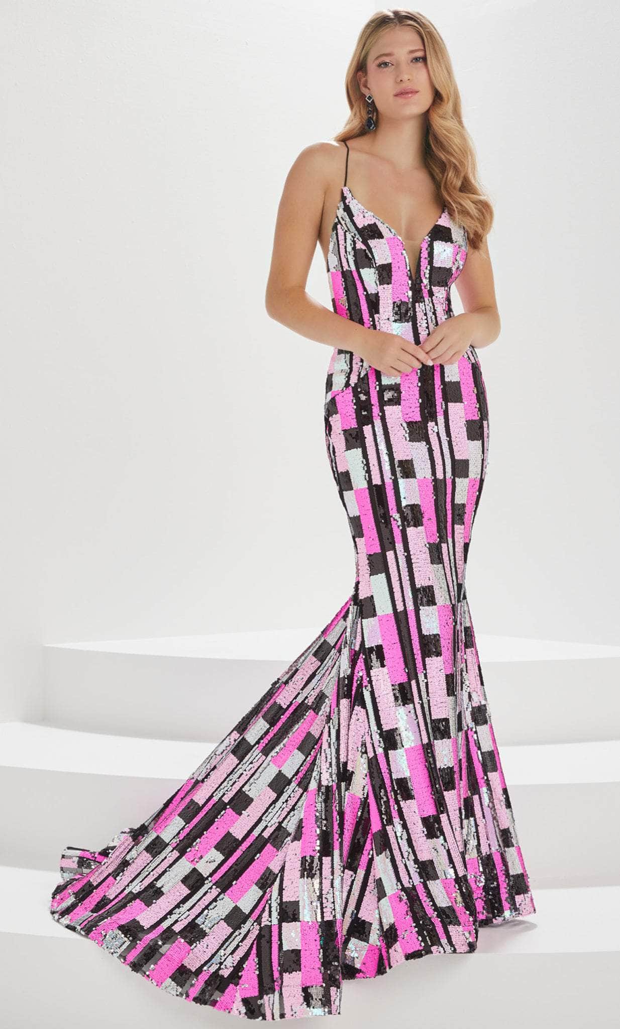 V-Neck Sleeveless Prom Gown